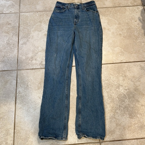 Abercrombie & Fitch Curve Love Ultra High Rise 90s Straight Jeans 0 - Picture 2 of 10